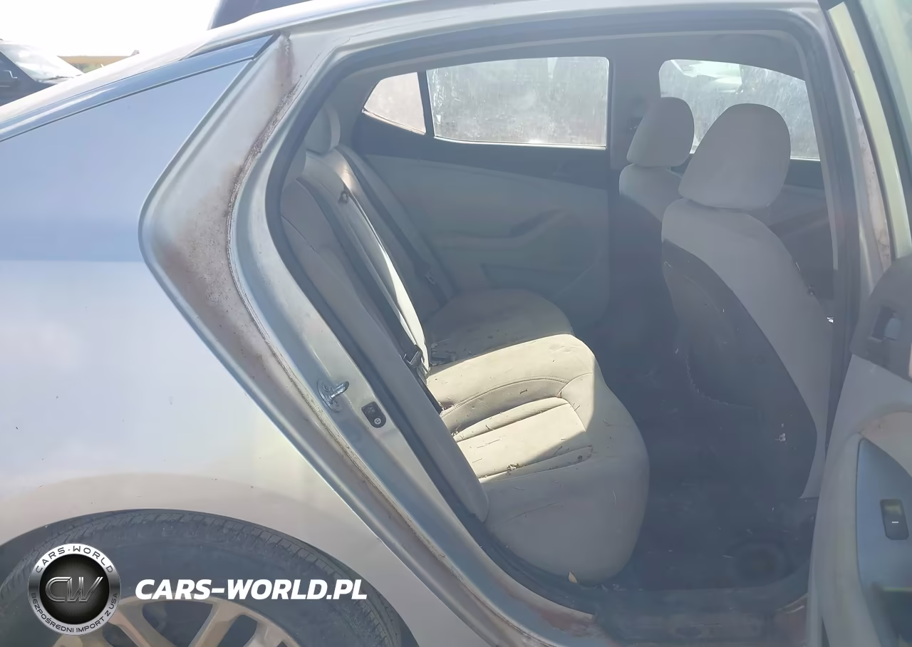 2011 Kia Optima Lx VIN:KNAGM4A79B5131307 - 8