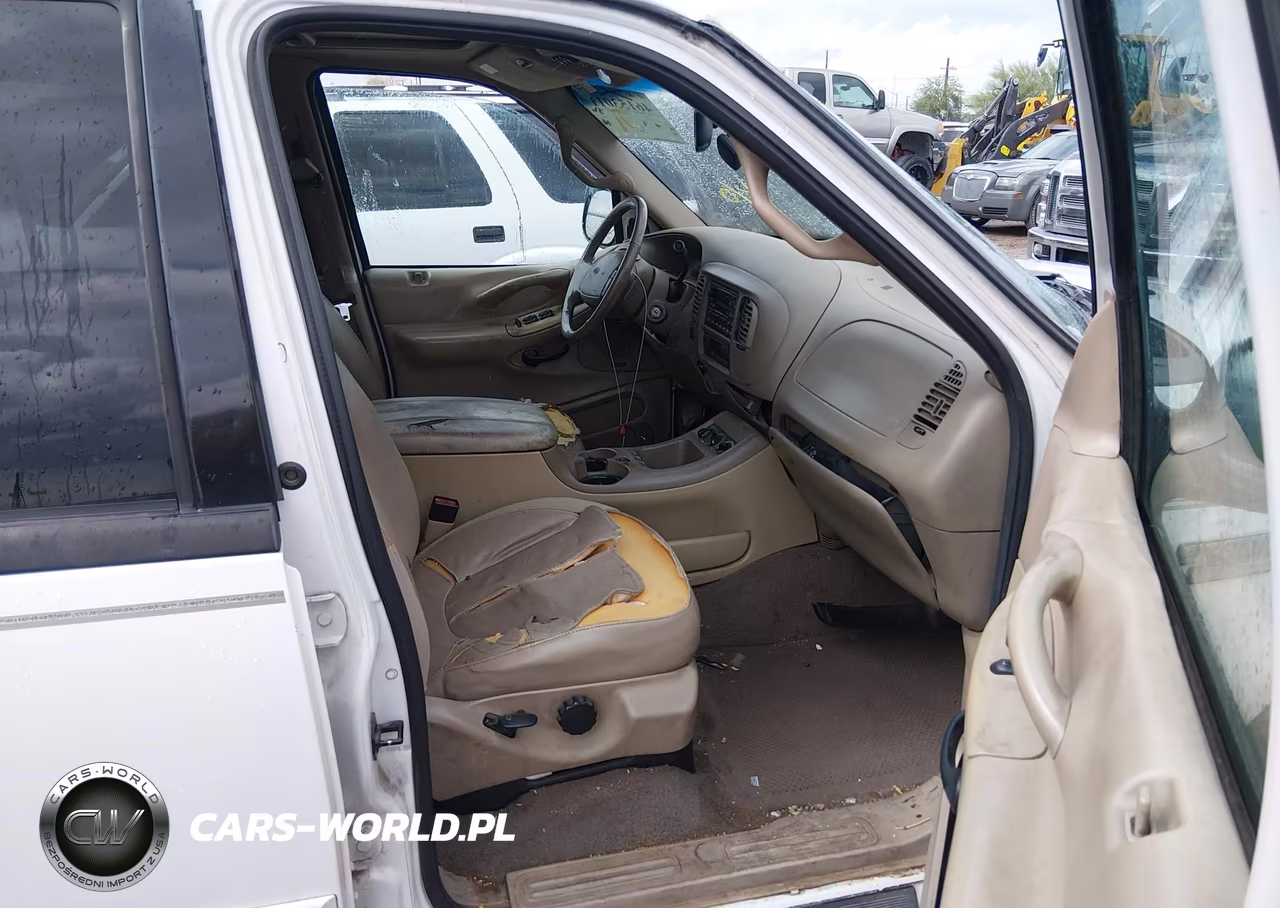 2001 Ford Expedition Eddie Bauer VIN:1FMEU17L01LA80640 - 5