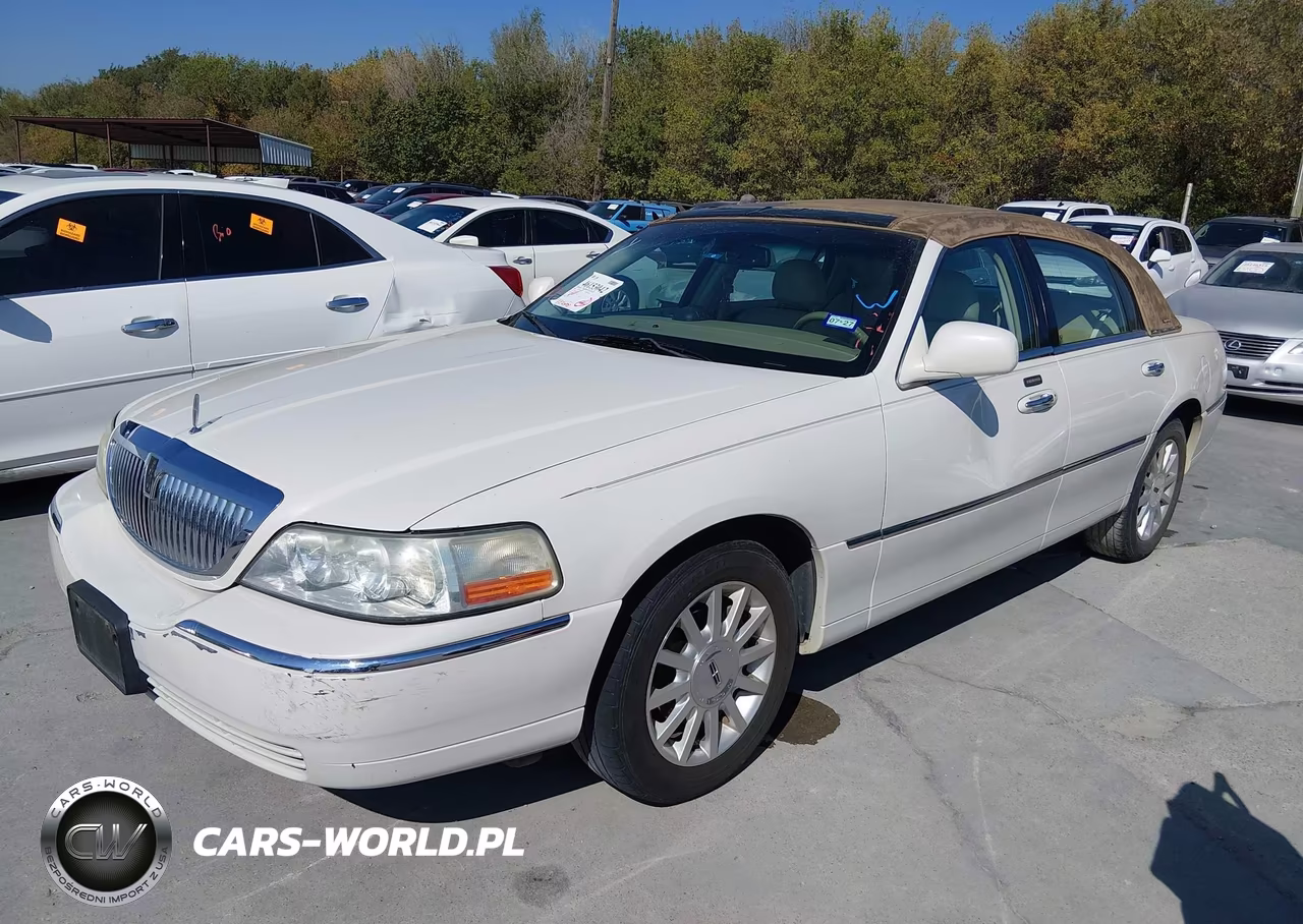 2006 Lincoln Town Car Signature VIN:1LNHM81V06Y649304 - 2