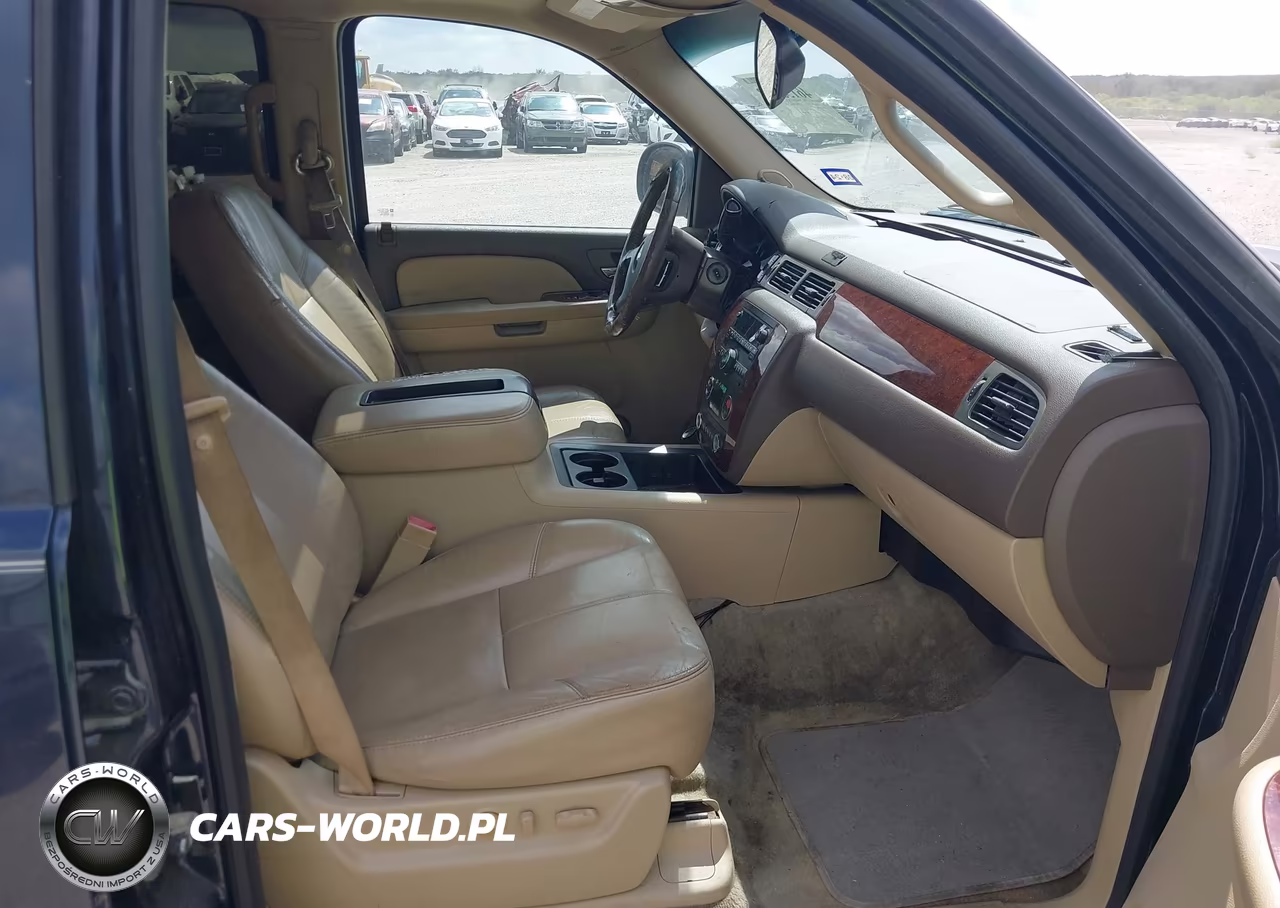 2009 Chevrolet Suburban 1500 Lt2 VIN:1GNFC26019J121865 - 5