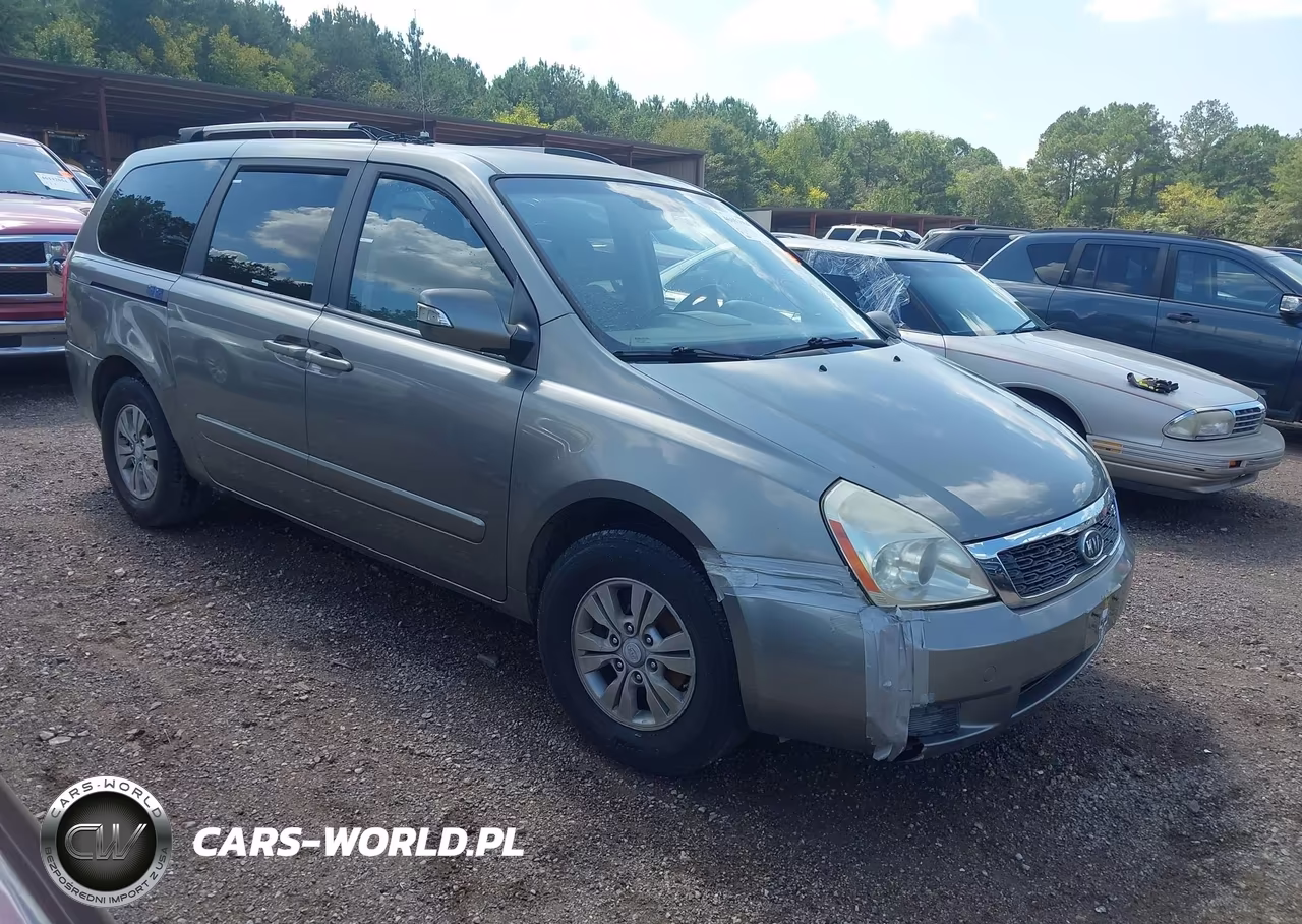 2011 Kia Sedona Lx
