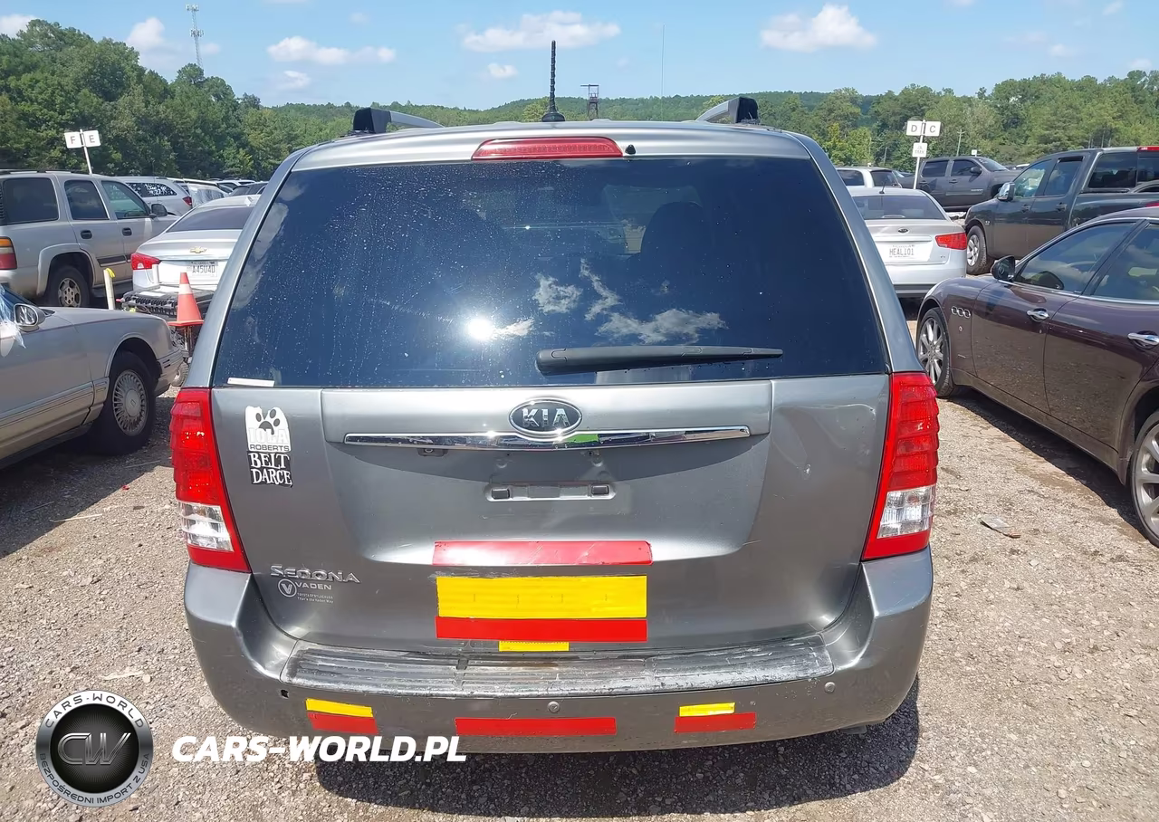 2011 Kia Sedona Lx VIN:KNDMG4C7XB6382180 - 18