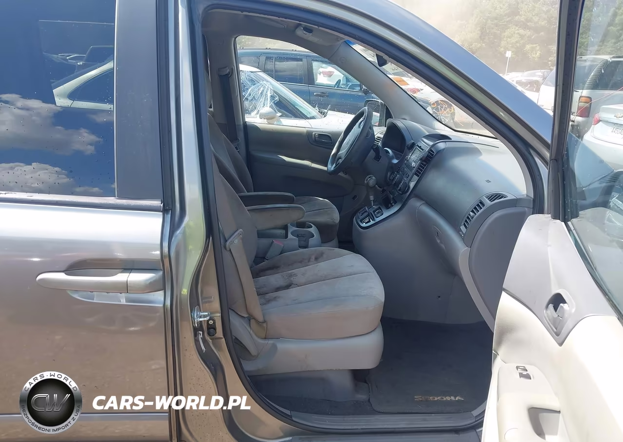 2011 Kia Sedona Lx VIN:KNDMG4C7XB6382180 - 5