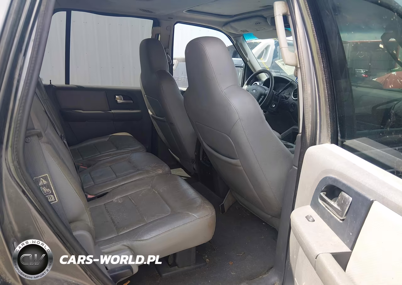 2003 Ford Expedition Xlt VIN:1FMFU16L33LA10669 - 8