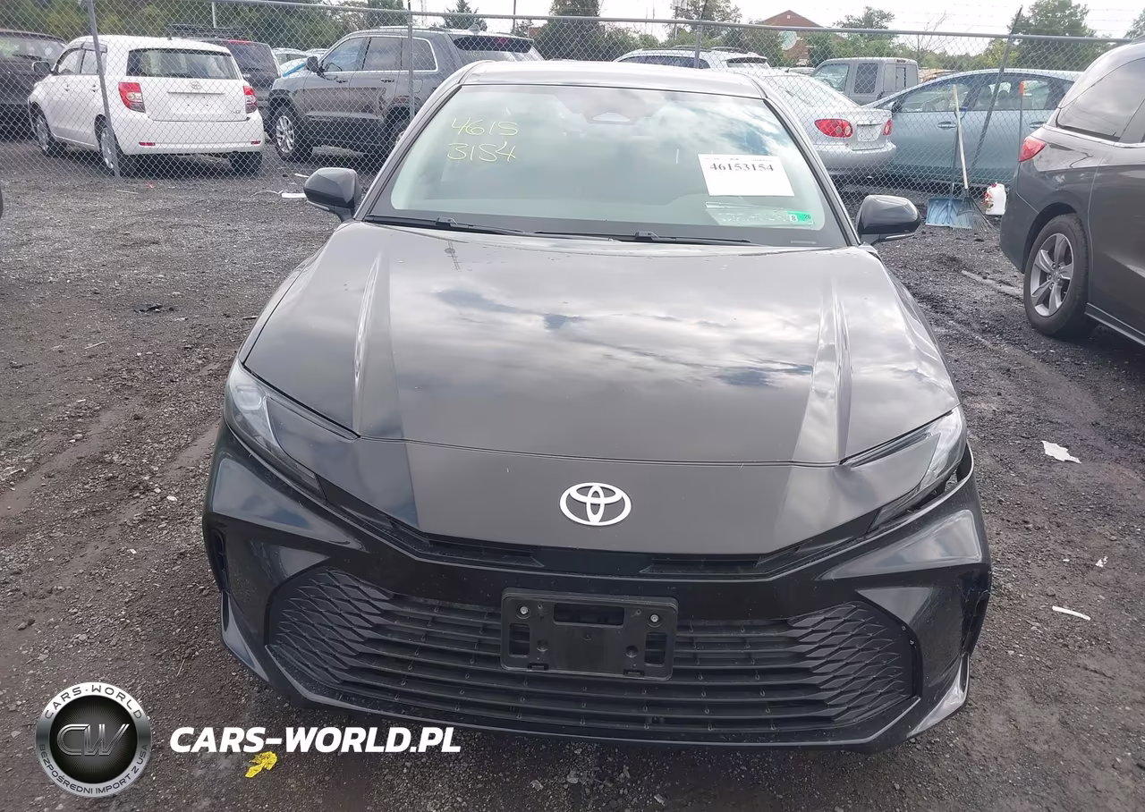 2025 Toyota Camry Le VIN:4T1DAACK9SU198523 - 12