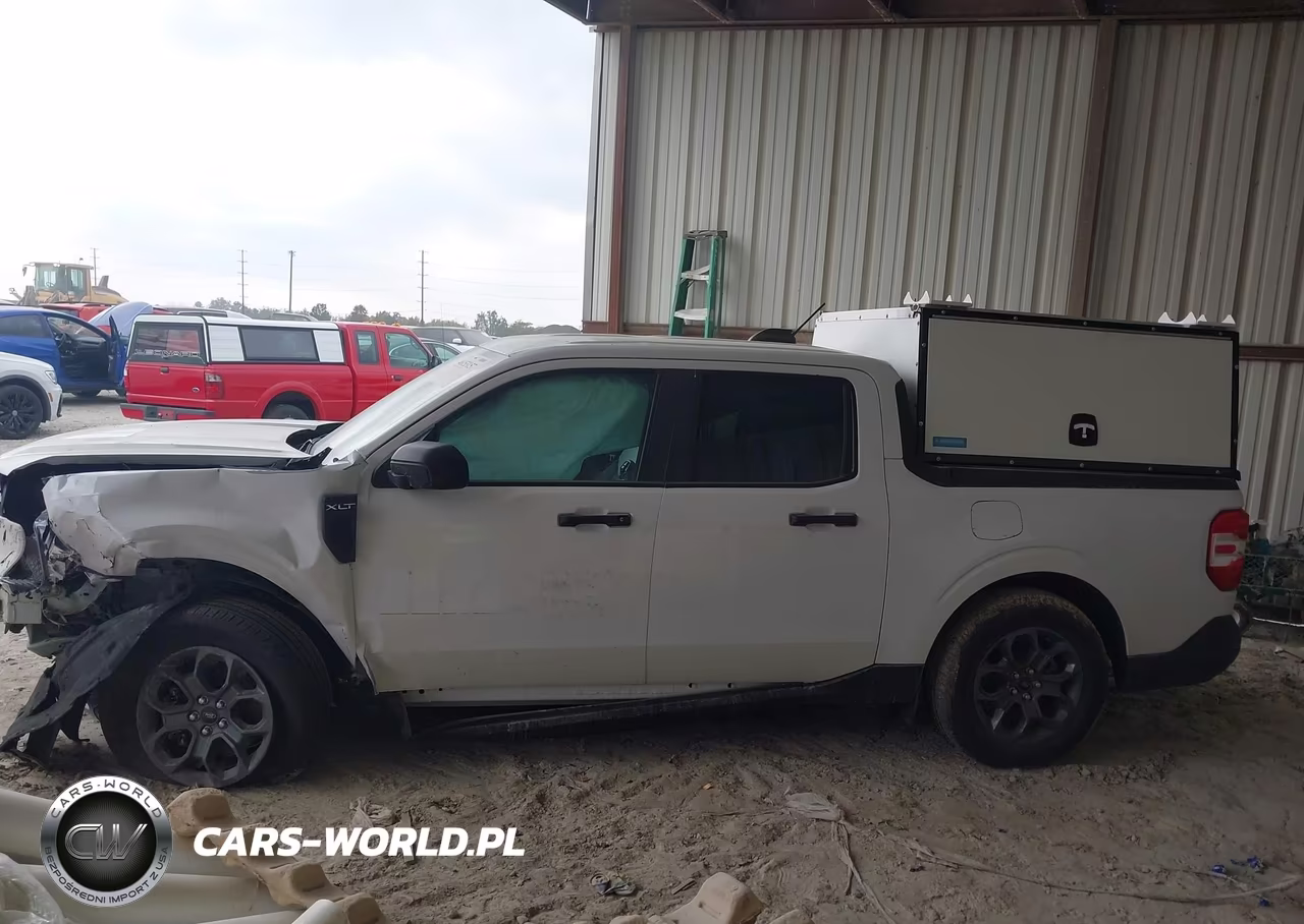 2025 Ford Maverick Xlt VIN:3FTTW8H32SRA85144 - 14