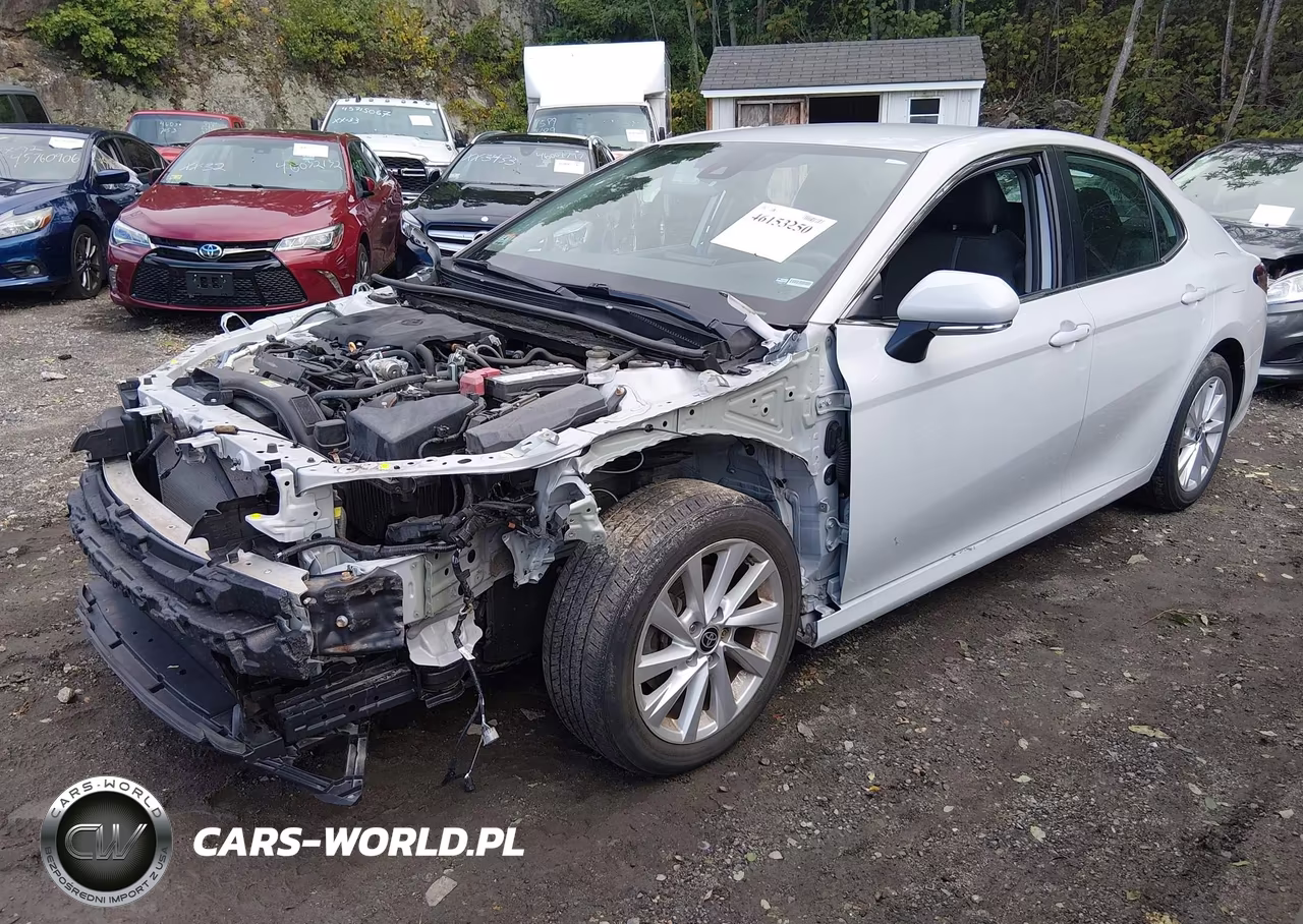 2022 Toyota Camry Le VIN:4T1R11AKXNU057585 - 2