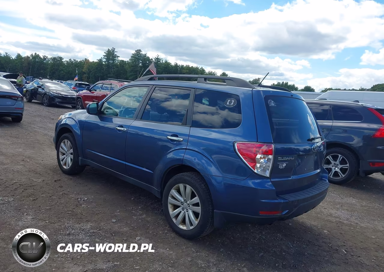 2012 Subaru Forester 2.5X Premium VIN:JF2SHADC7CH458928 - 3