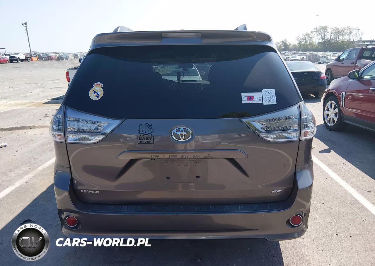 2014 Toyota Sienna Se 8 Passenger VIN:5TDXK3DC7ES472506 - 17
