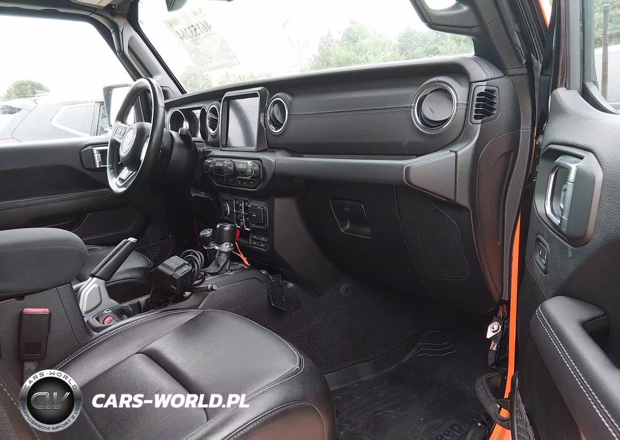 2021 Jeep Wrangler 4Xe Unlimited Sahara 4X4 VIN:1C4JJXP60MW759805 - 5