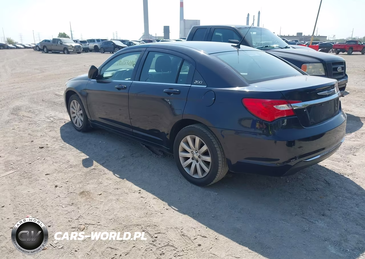 CHRYSLER 200 VIN:1C3CCBBB8CN130795 - 3