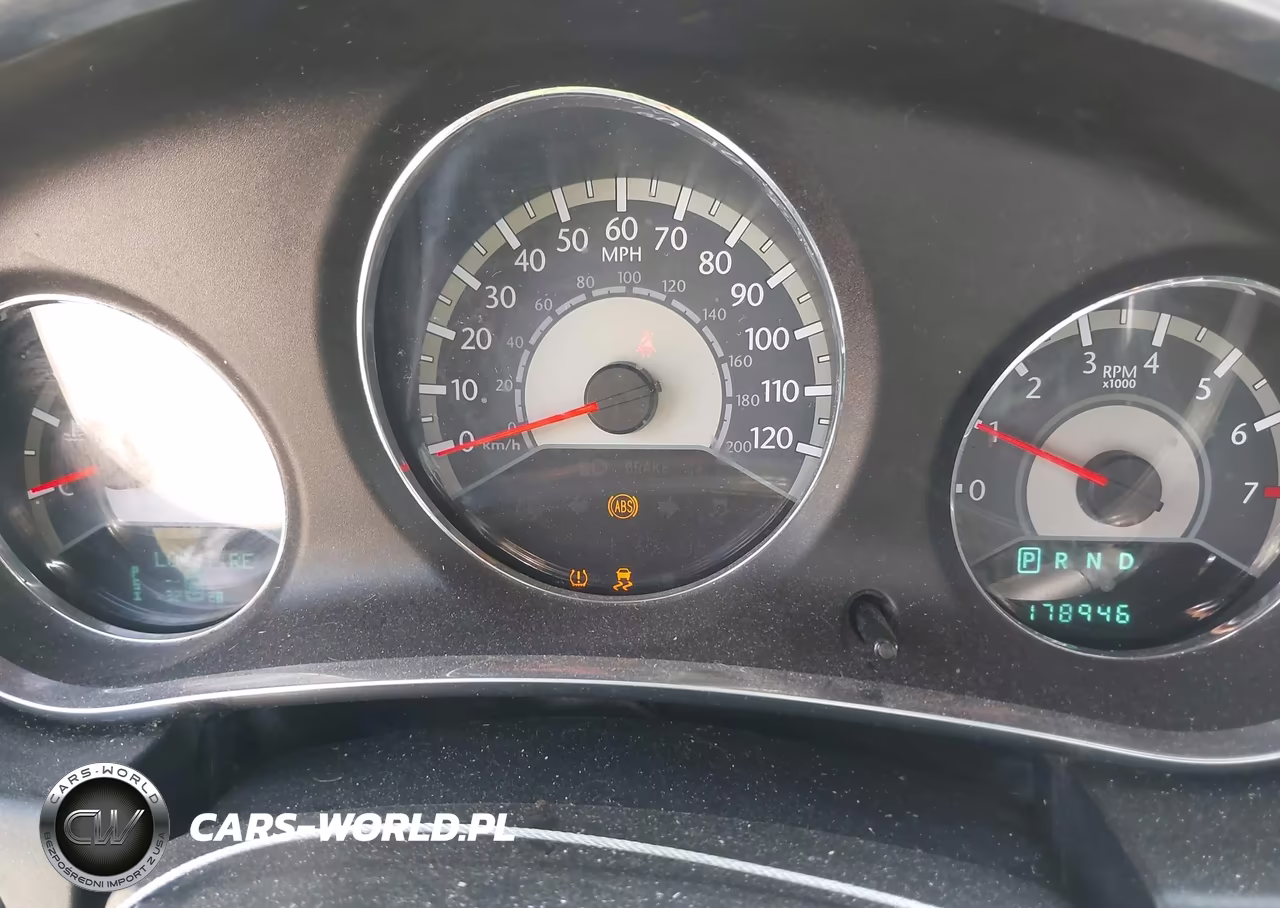 CHRYSLER 200 VIN:1C3CCBBB8CN130795 - 7