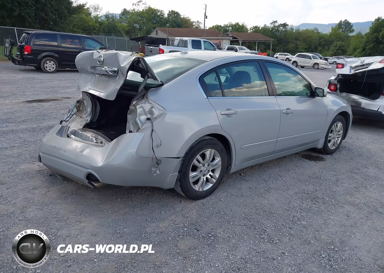 2011 Nissan Altima 2.5 S VIN:1N4AL2AP8BN442667 - 4