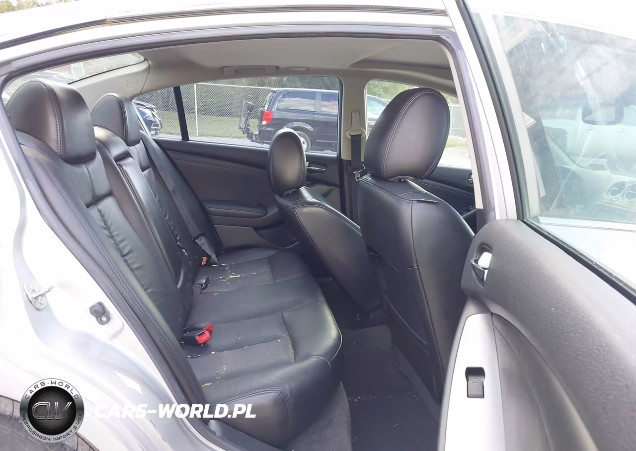 2011 Nissan Altima 2.5 S VIN:1N4AL2AP8BN442667 - 8
