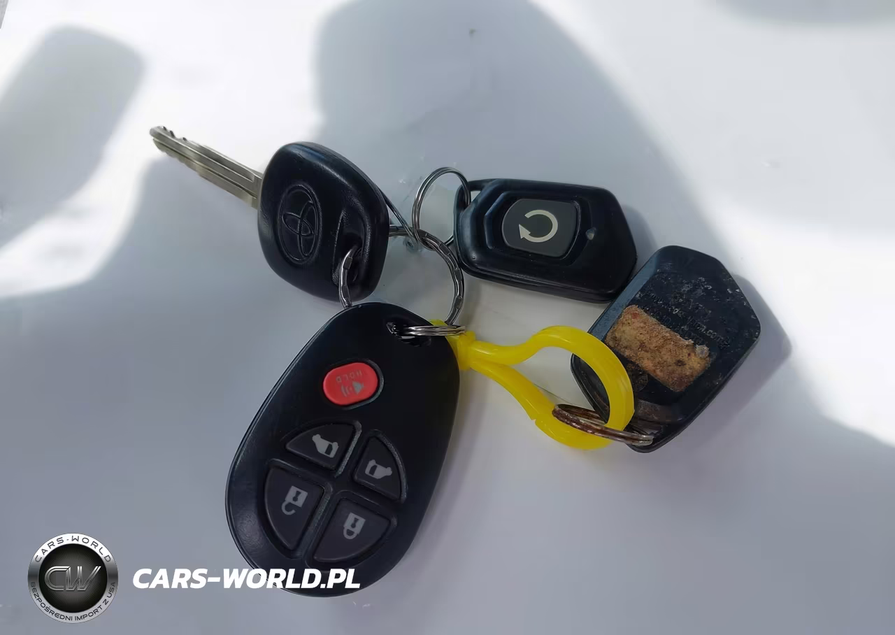 2020 Toyota Sienna Le VIN:5TDKZ3DC2LS058374 - 11