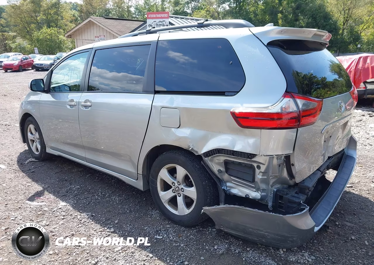 2020 Toyota Sienna Le VIN:5TDKZ3DC2LS058374 - 3