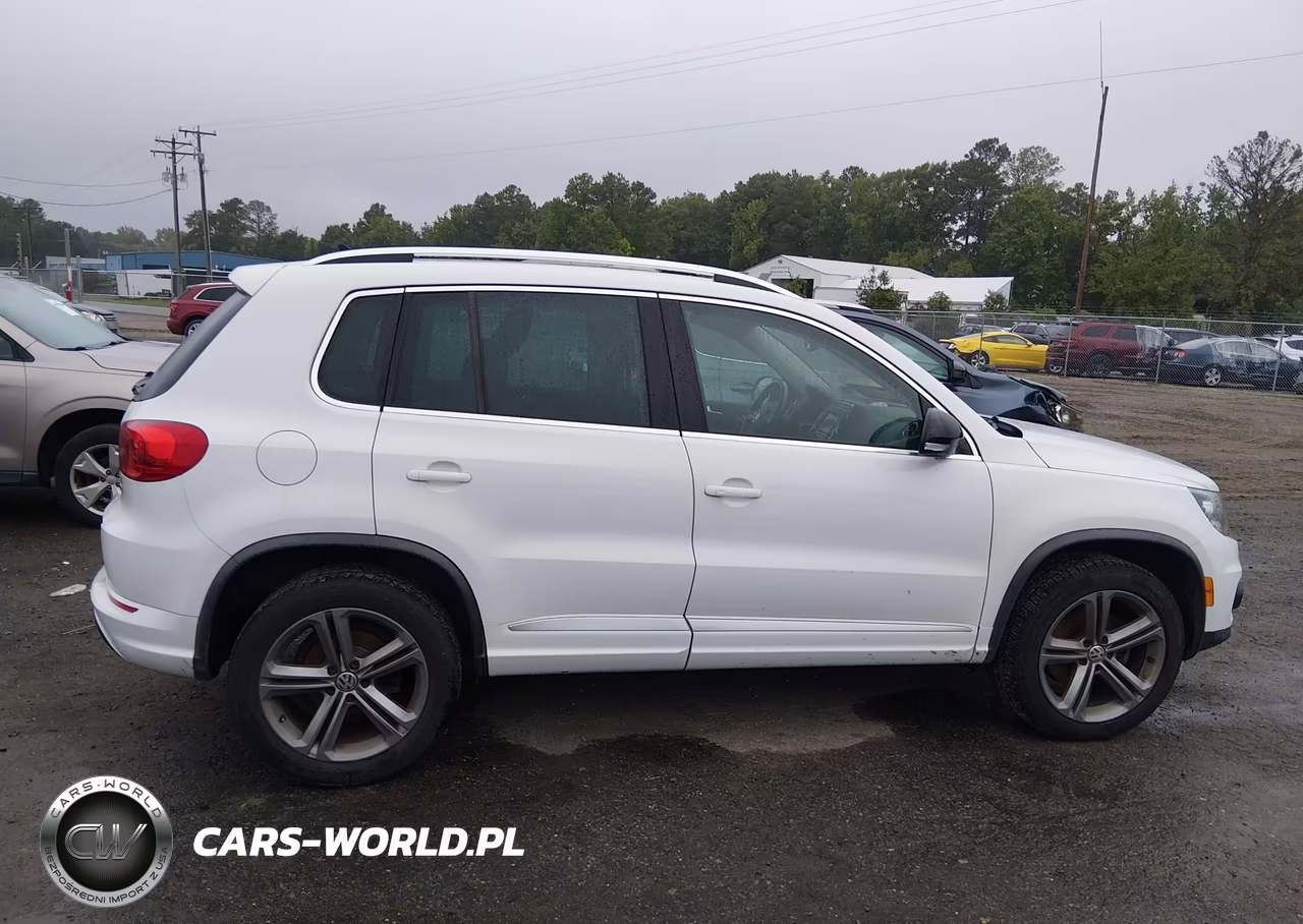2017 Volkswagen Tiguan 2.0T Sport VIN:WVGUV7AX3HK011559 - 13