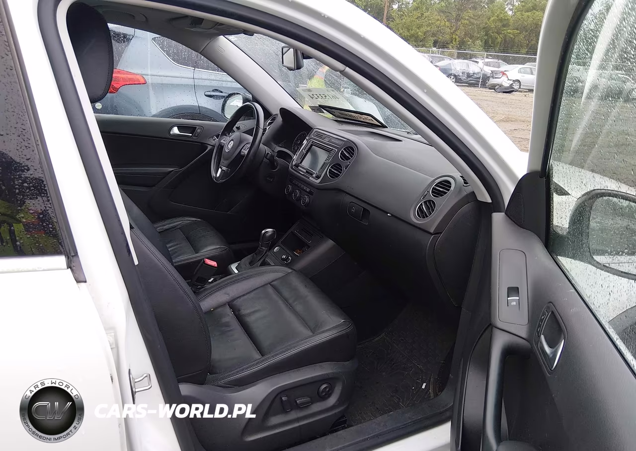 2017 Volkswagen Tiguan 2.0T Sport VIN:WVGUV7AX3HK011559 - 5