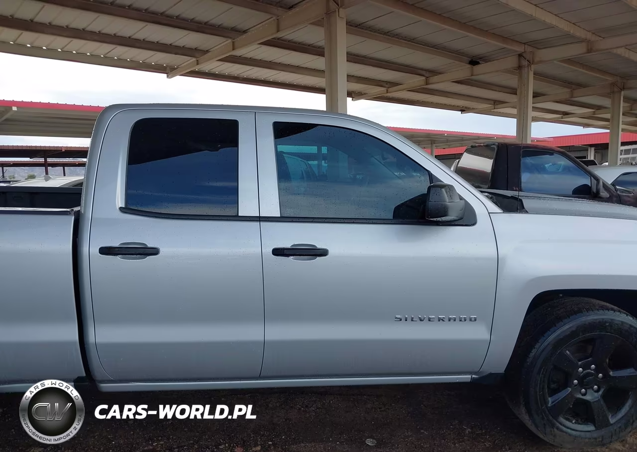 2017 Chevrolet Silverado 1500 Custom VIN:1GCRCPEHXHZ108820 - 13