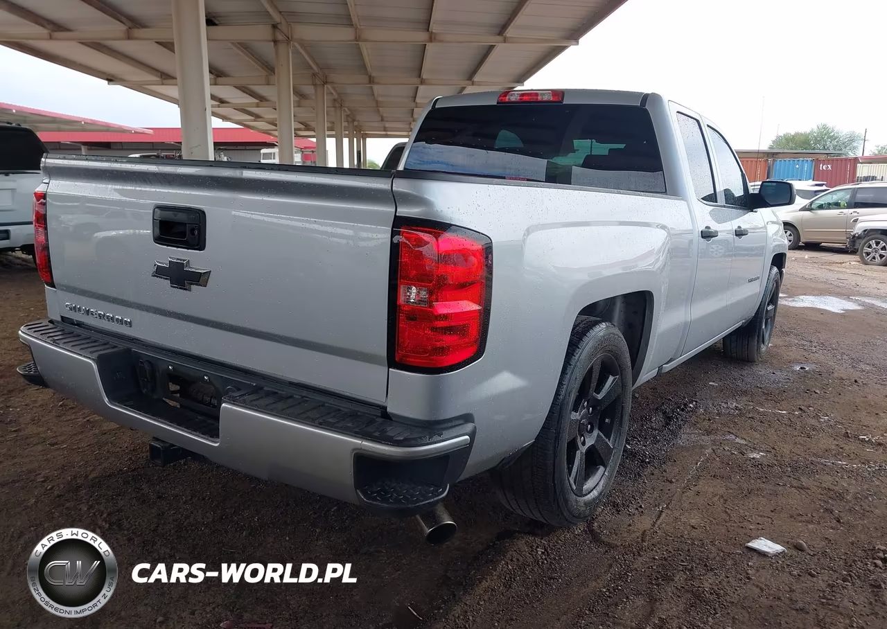 2017 Chevrolet Silverado 1500 Custom VIN:1GCRCPEHXHZ108820 - 4