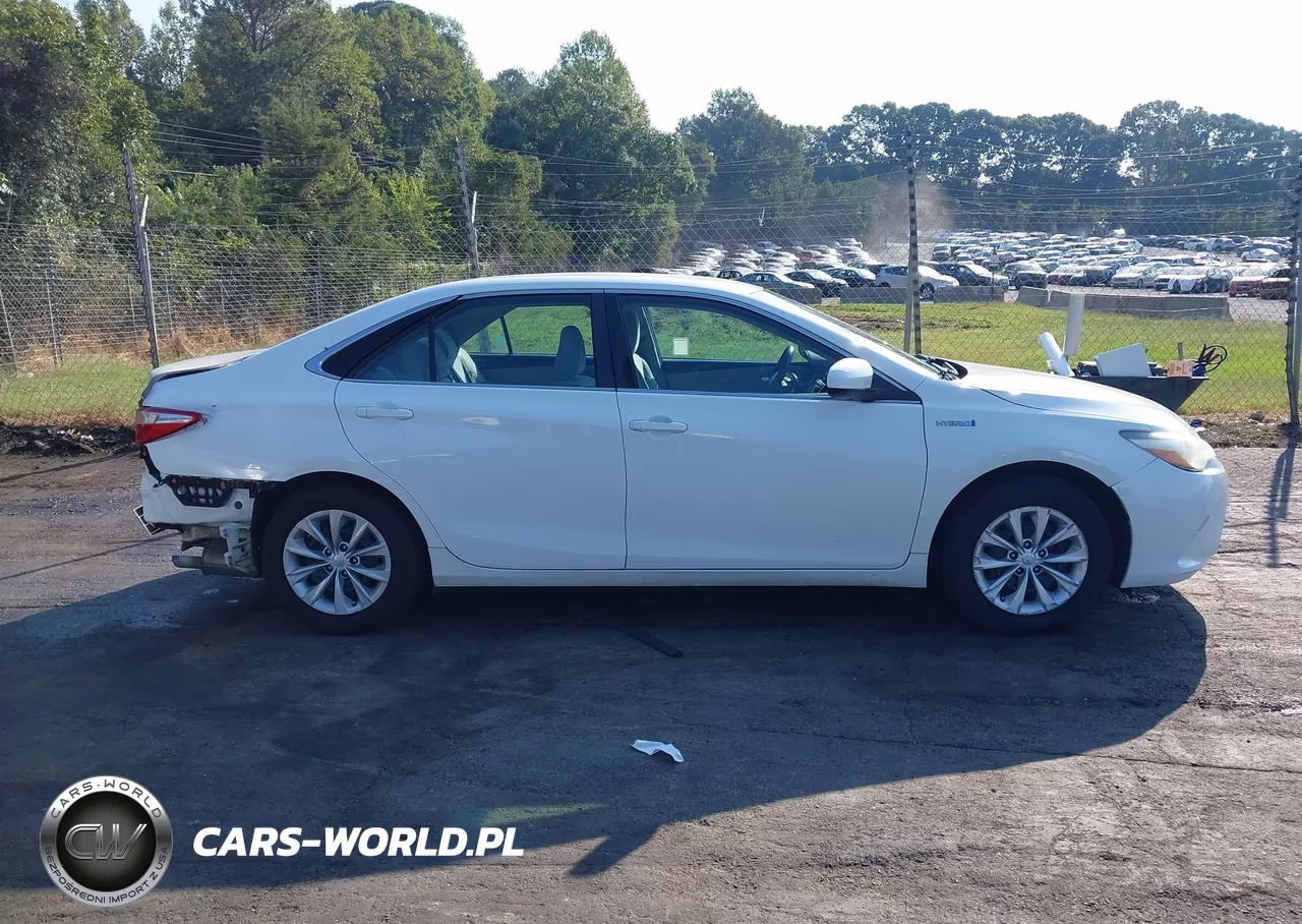 2016 Toyota Camry Hybrid Le VIN:4T1BD1FK2GU188028 - 13