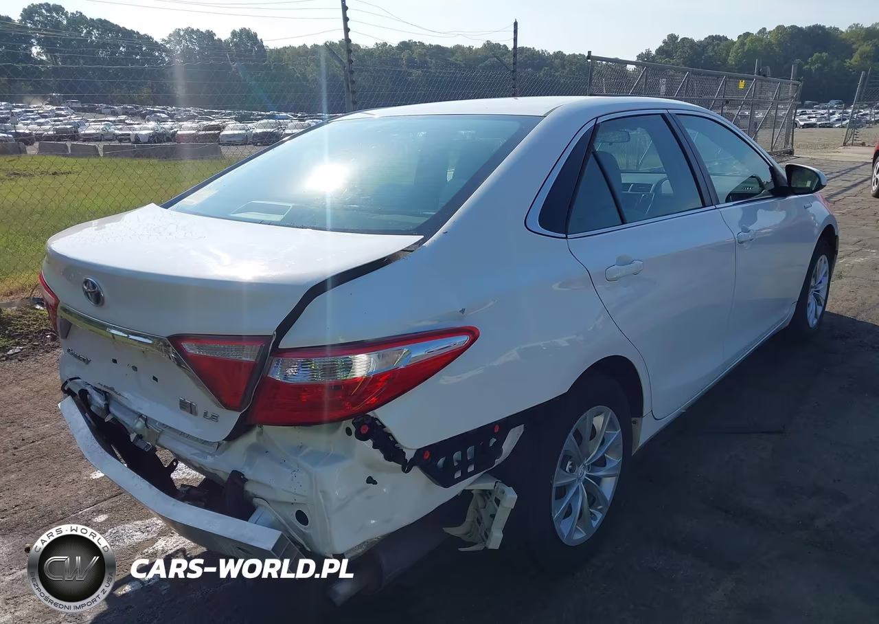 2016 Toyota Camry Hybrid Le VIN:4T1BD1FK2GU188028 - 18