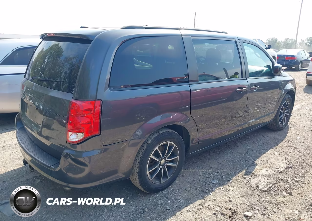 2018 Dodge Grand Caravan Se Plus VIN:2C4RDGBG6JR256519 - 4