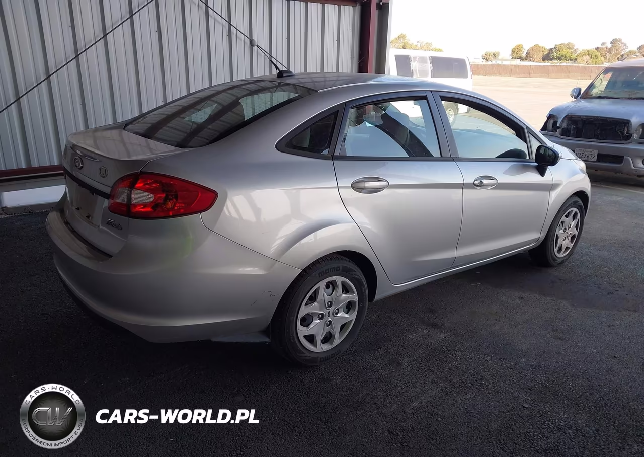 2012 Ford Fiesta S VIN:3FADP4AJ2CM103195 - 4