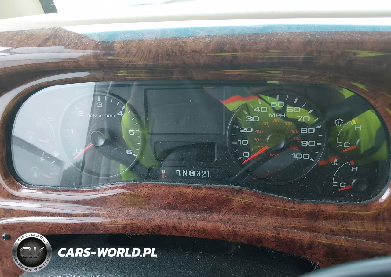 2009 Ford F550 Super Duty Stripped Chass VIN:1F6MF53Y690A00521 - 7