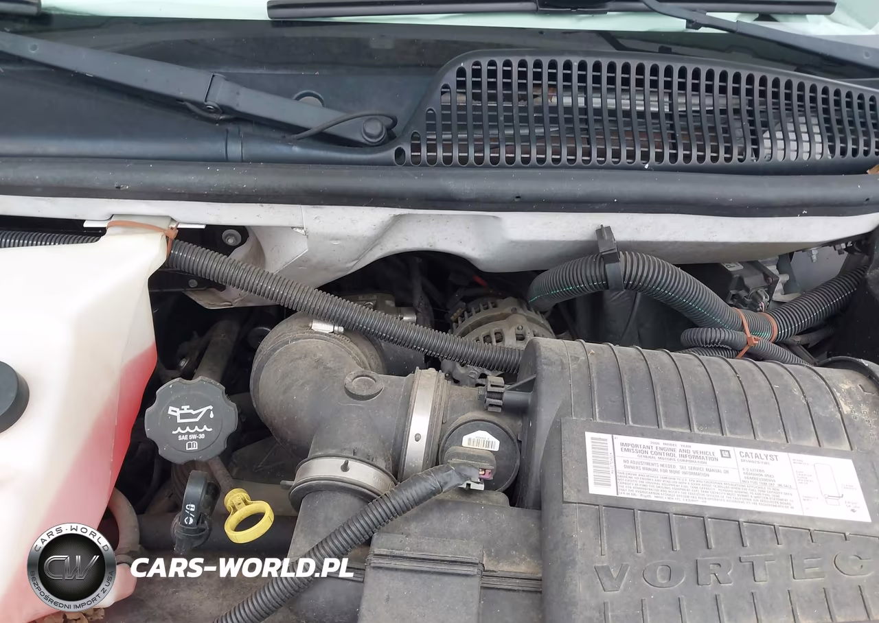 2006 Chevrolet Express Cutaway Work Van VIN:1GBKG31U961272402 - 9