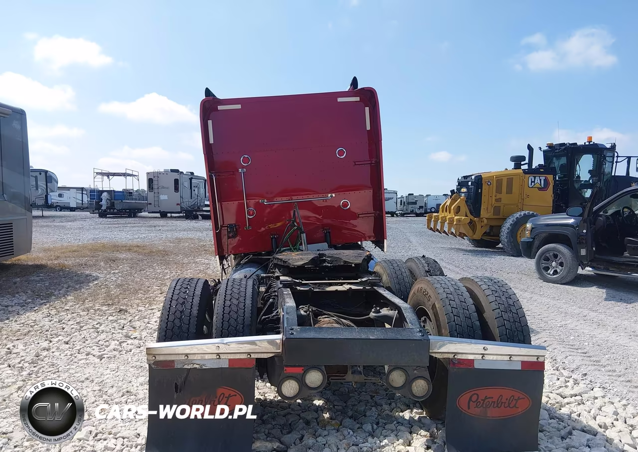 2018 Peterbilt 389 VIN:1XPXDP9X1JD460708 - 15