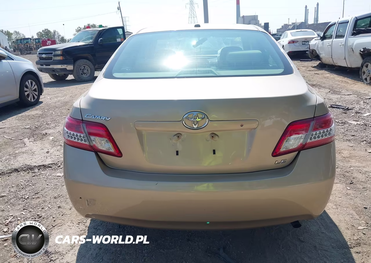 2011 Toyota Camry Le VIN:4T1BF3EK0BU130905 - 16