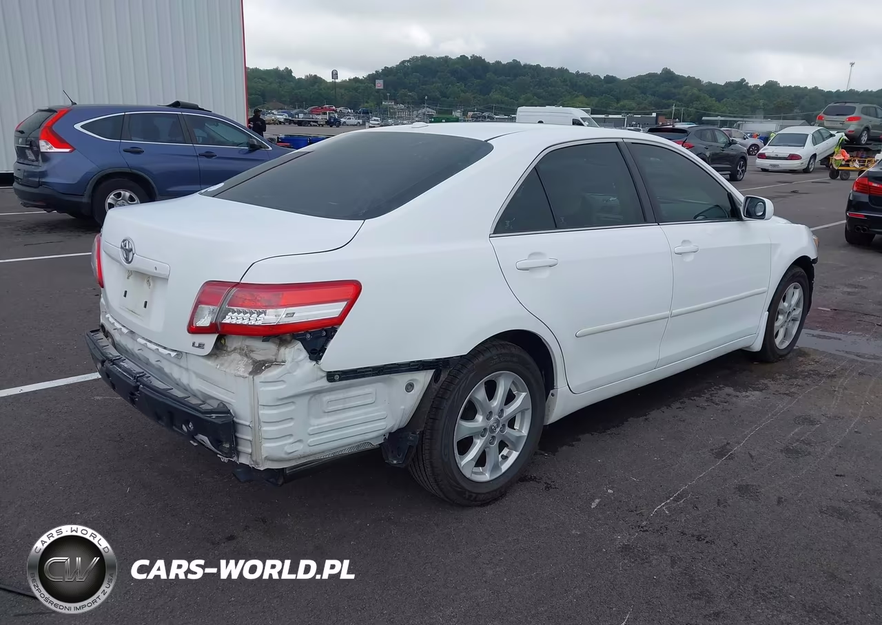 2011 Toyota Camry Le VIN:4T4BF3EK8BR101061 - 4