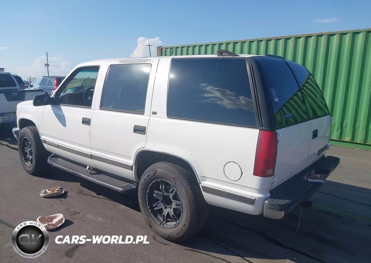 1999 Chevrolet Tahoe Ls VIN:1GNEK13R3XJ526490 - 3