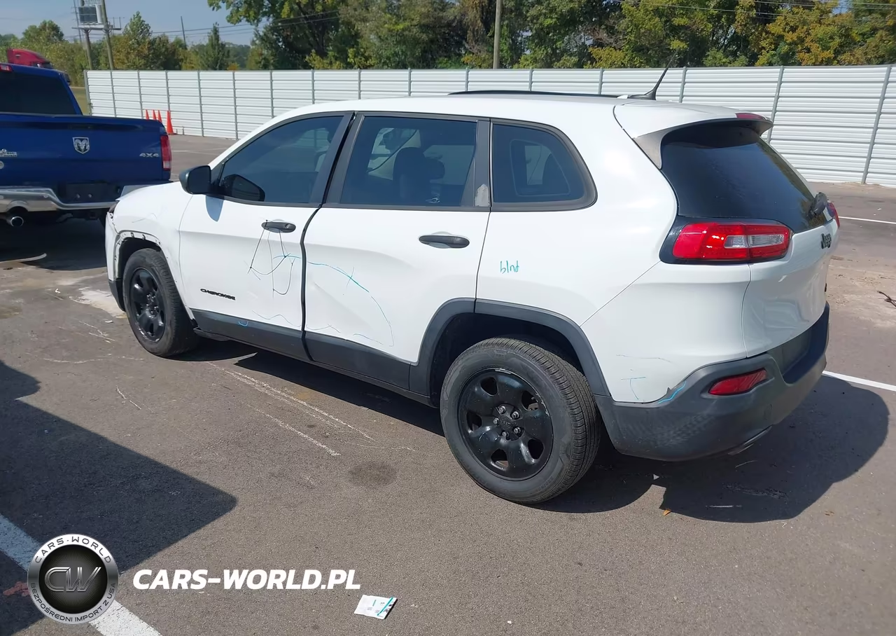 2015 Jeep Cherokee Sport VIN:1C4PJLAB8FW579130 - 3