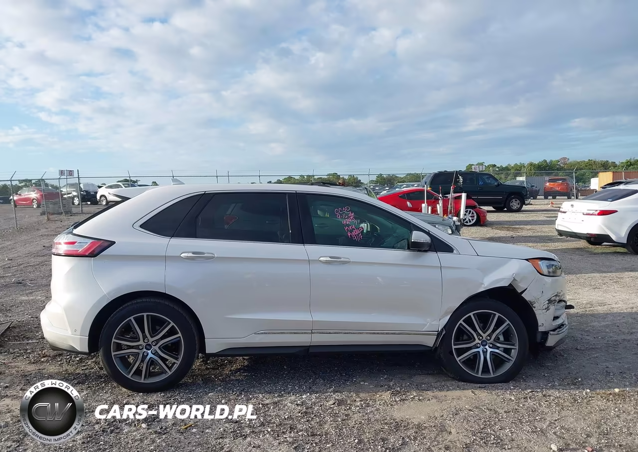 2019 Ford Edge Titanium VIN:2FMPK3K93KBB34245 - 13