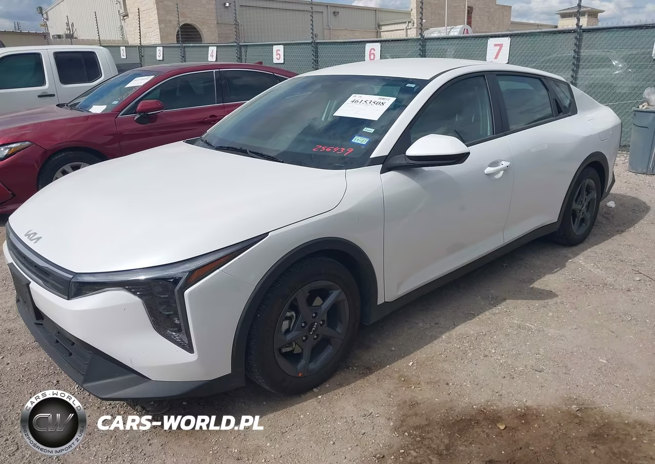 2026 Kia K4 Lxs VIN:3KPFT4DE2TE256439 - 2
