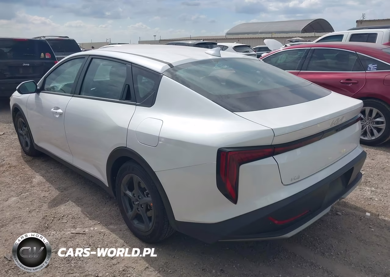 2026 Kia K4 Lxs VIN:3KPFT4DE2TE256439 - 3