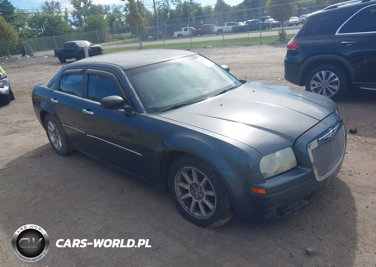 2007 Chrysler 300 VIN:2C3KA43R77H634620 - 1