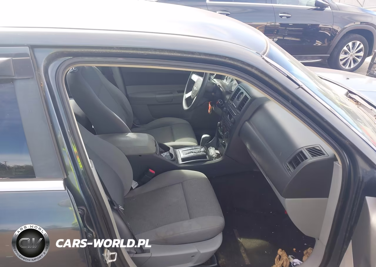 2007 Chrysler 300 VIN:2C3KA43R77H634620 - 5