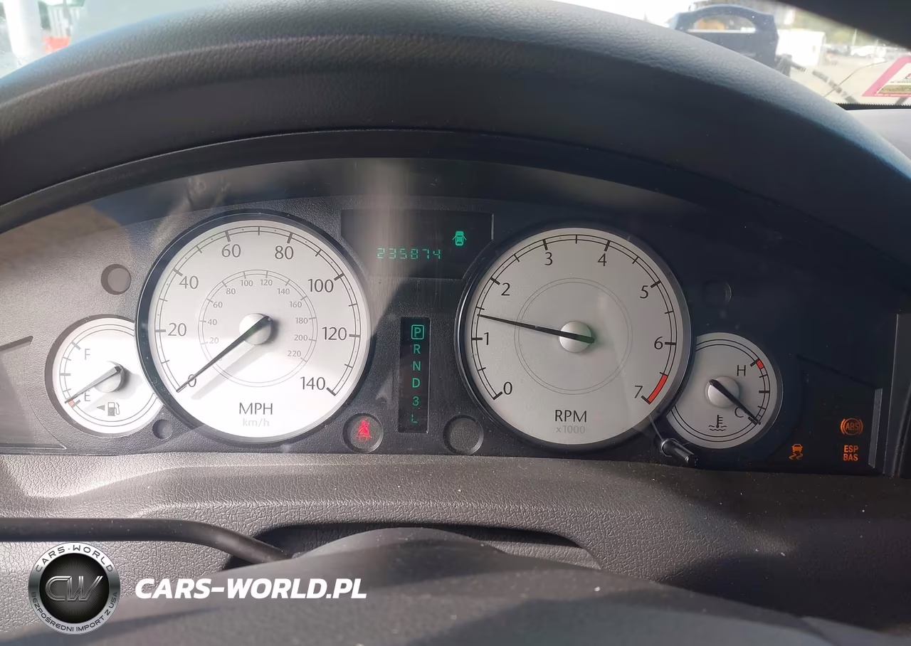 2007 Chrysler 300 VIN:2C3KA43R77H634620 - 7