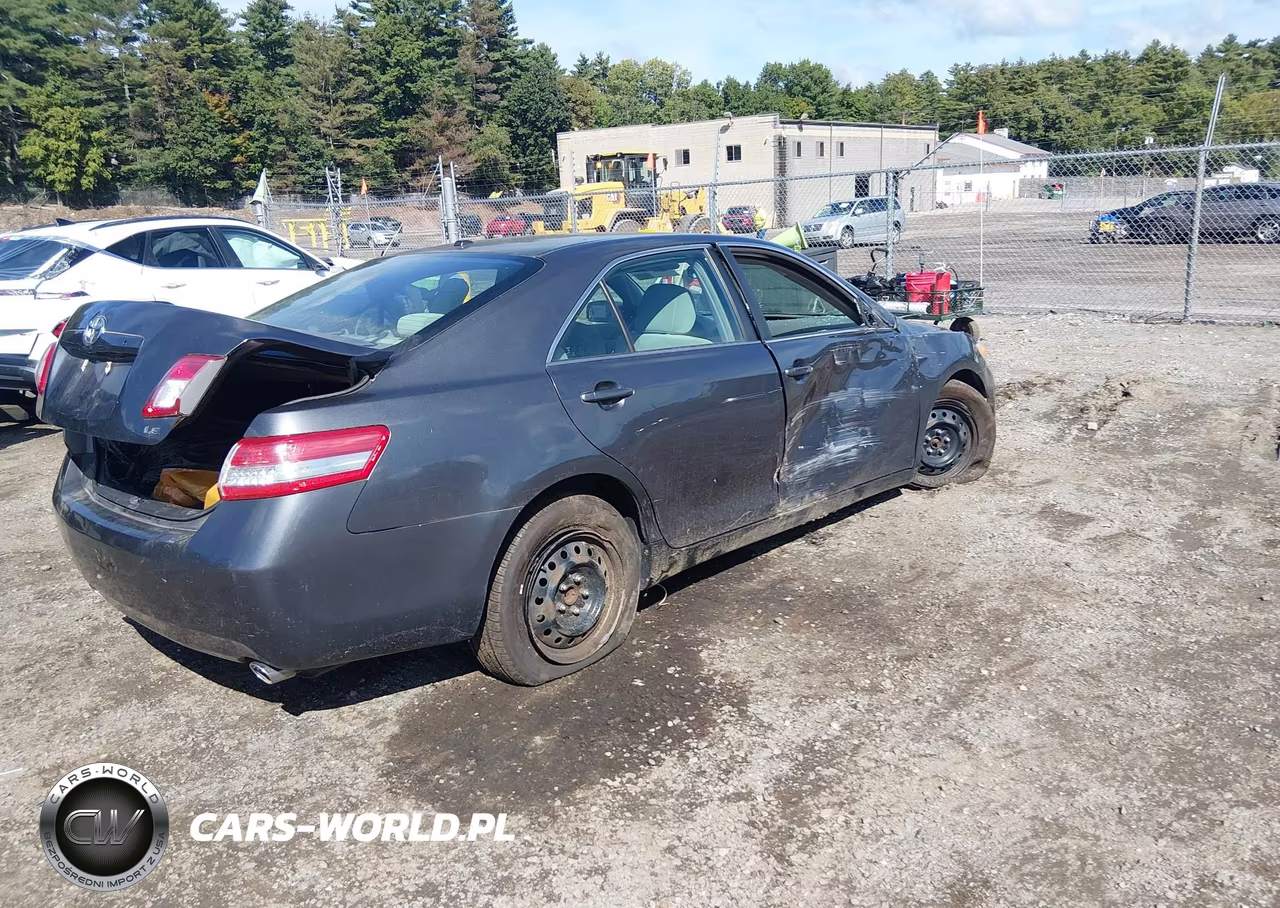 2010 Toyota Camry Le V6 VIN:4T1BK3EKXAU107383 - 4
