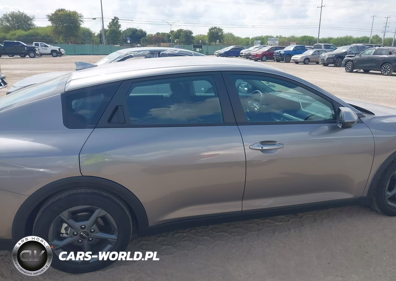 2026 Kia K4 Lxs VIN:3KPFT4DE9TE316085 - 13