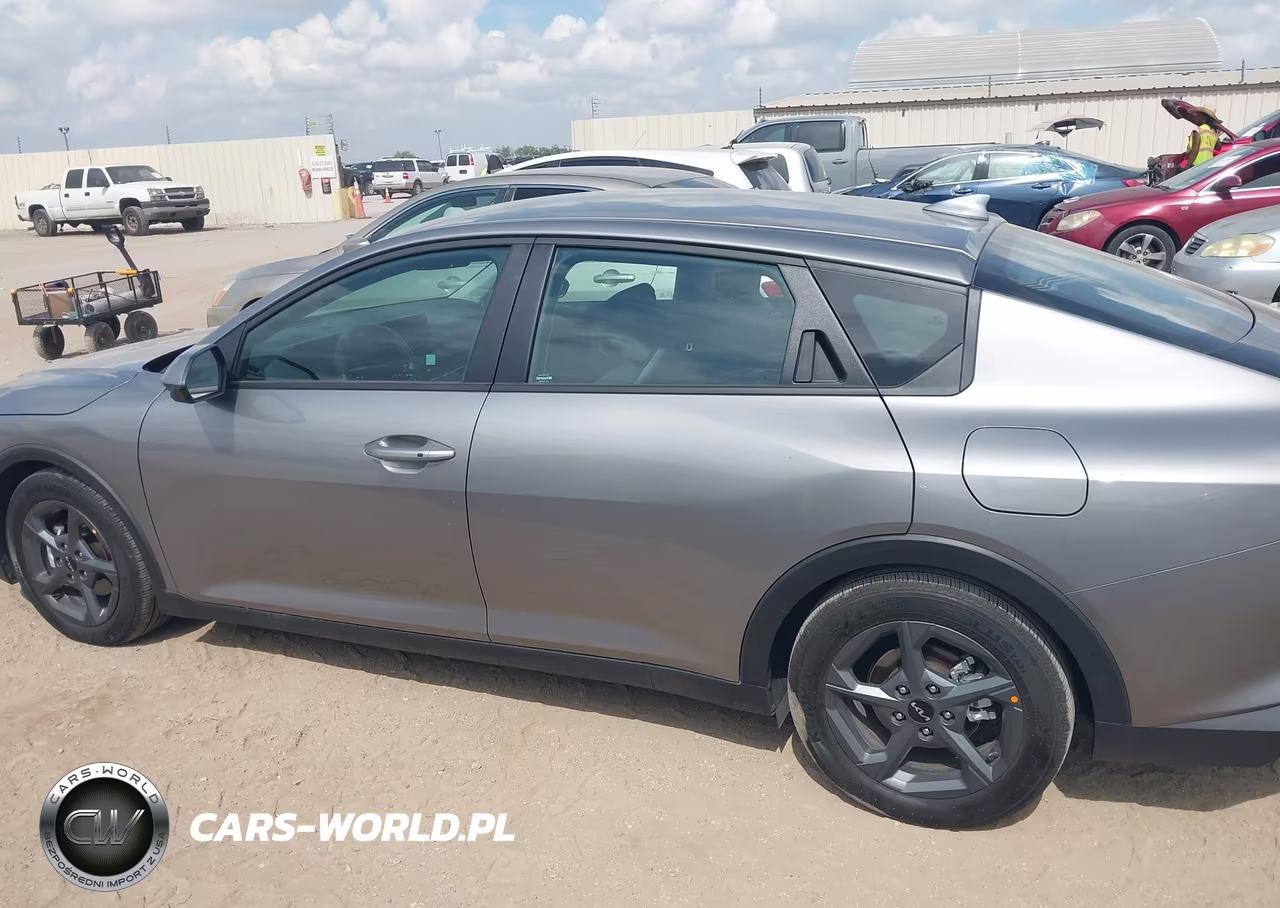2026 Kia K4 Lxs VIN:3KPFT4DE9TE316085 - 14
