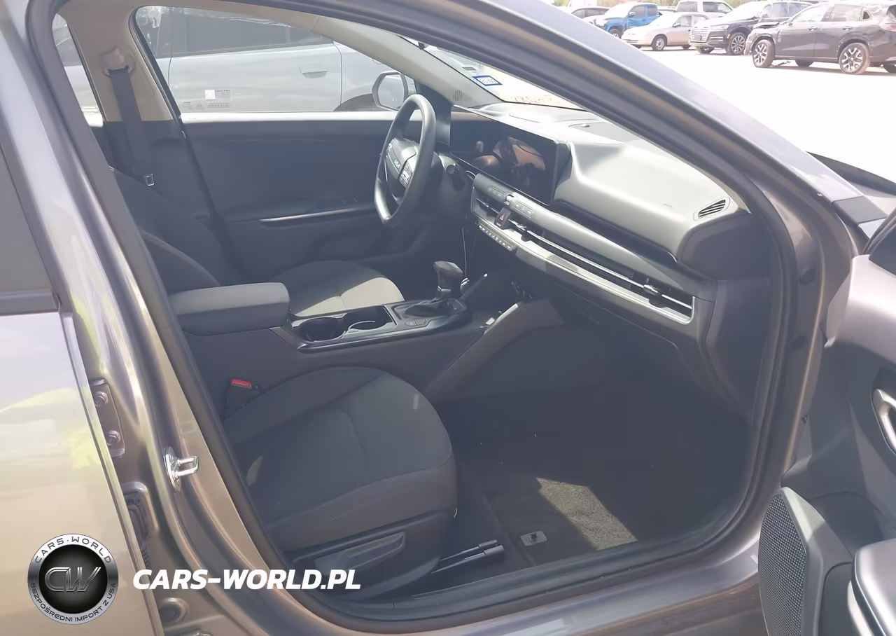 2026 Kia K4 Lxs VIN:3KPFT4DE9TE316085 - 5