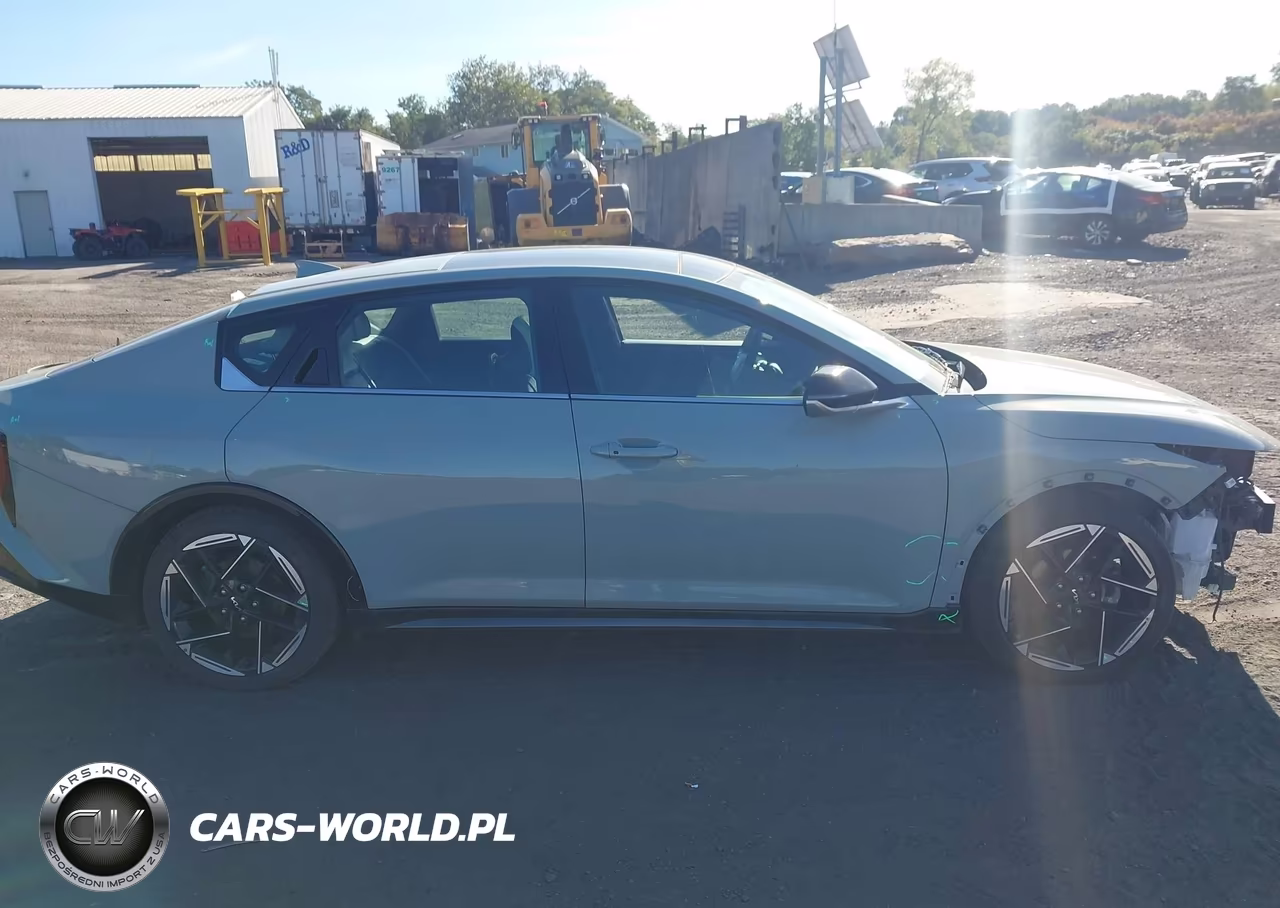 2025 Kia K4 Gt-Line VIN:3KPFW4DE8SE043288 - 13