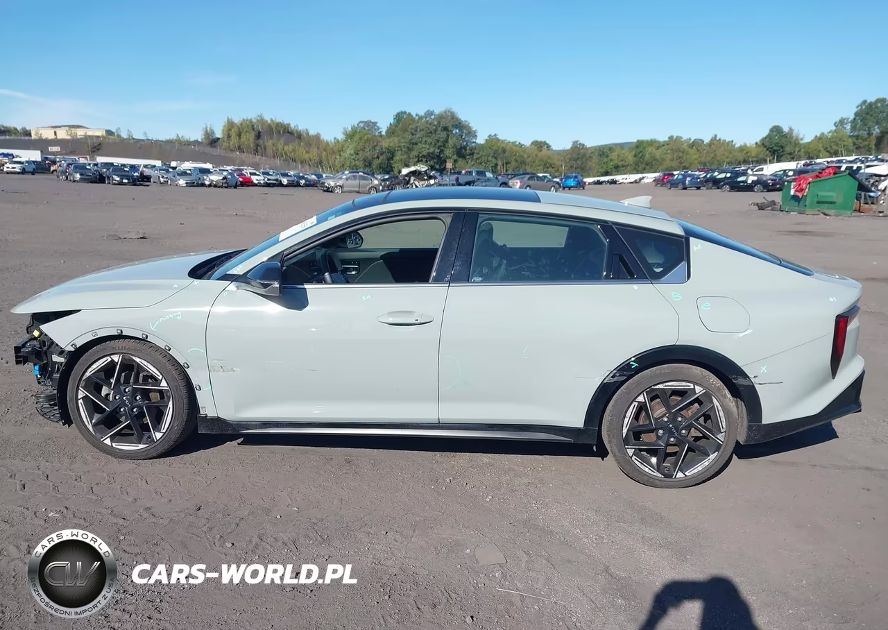 2025 Kia K4 Gt-Line VIN:3KPFW4DE8SE043288 - 14
