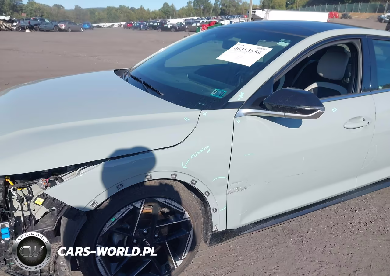 2025 Kia K4 Gt-Line VIN:3KPFW4DE8SE043288 - 18