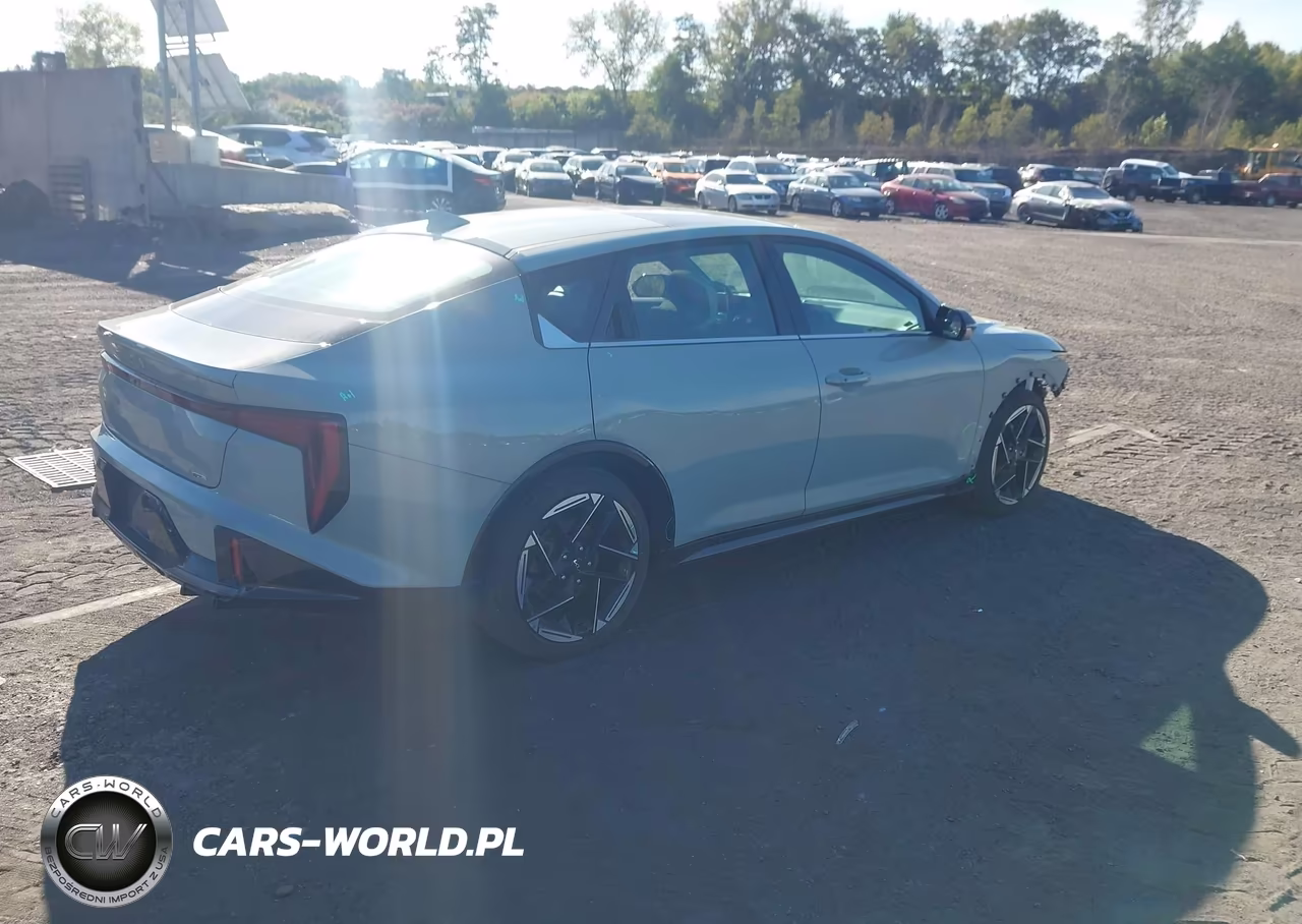 2025 Kia K4 Gt-Line VIN:3KPFW4DE8SE043288 - 4