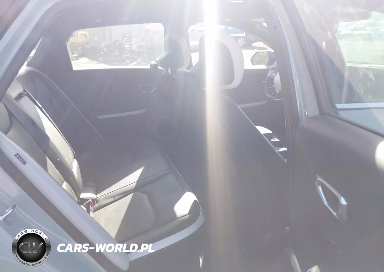 2025 Kia K4 Gt-Line VIN:3KPFW4DE8SE043288 - 8